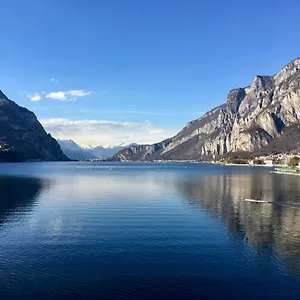 Jules Place , Lecco Italie